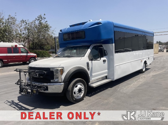 (Jurupa Valley, CA) 2019 Ford F-550 Passenger Bus Runs & Moves) (Dash Warning Indicators On