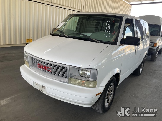 (Jurupa Valley, CA) 2004 GMC Safari Passenger Van Runs & Moves) (A/C Not Cold