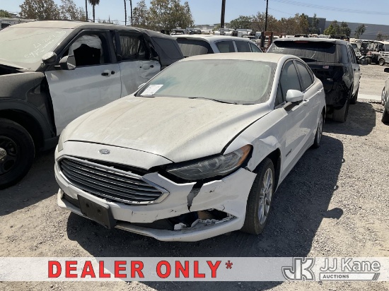 (Jurupa Valley, CA) 2017 Ford Fusion 4-Door Hybrid Sedan Not Running, Condition Unknown) (Collision
