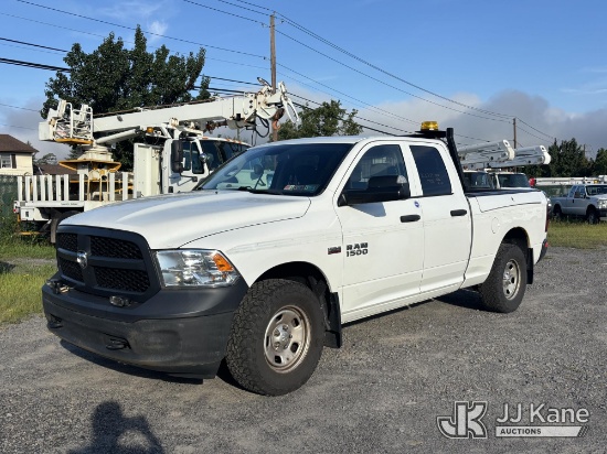 (Plains, PA) 2017 Ram 1500 4x4 Crew-Cab Pickup Truck Runs & Moves) (Dash Warning Indicators, Exterio