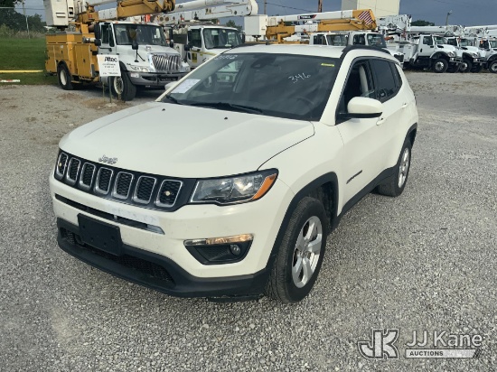 (Fort Wayne, IN) 2019 Jeep Compass Latitude 4-Door Sport Utility Vehicle Runs & Moves) (Dash Warning