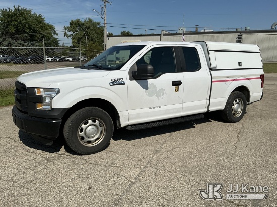 (Neenah, WI) 2015 Ford F-150 Extended-Cab Pickup Truck Runs & Moves) (Dash Indicators On