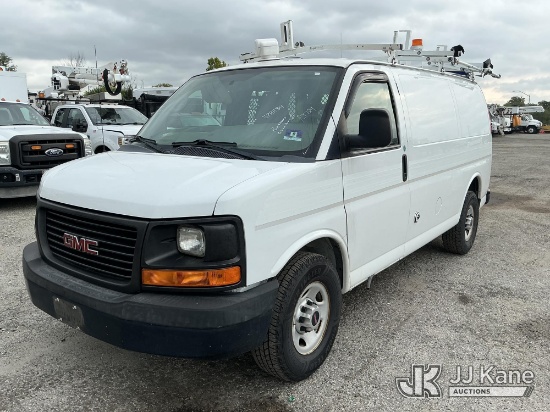 (Plymouth Meeting, PA) 2014 GMC Savana G2500 Cargo Van Runs & Moves) (Collision Issues