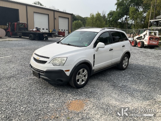 (Hagerstown, MD) 2014 Chevrolet Captiva Sport 4-Door Crossover Sport Utility Vehicle Runs & Moves) (