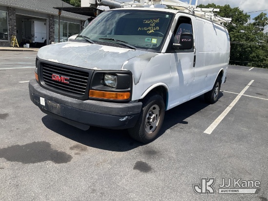 (Branchville, NJ) 2010 GMC Savana G3500 Cargo Van Runs & Moves) (Exterior Defects) (Removal is by Ap