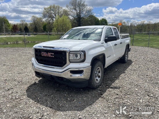 (Louisville, OH) 2016 GMC Sierra 1500 Extended-Cab Pickup Truck Runs & Moves) (Windshield Deficienci