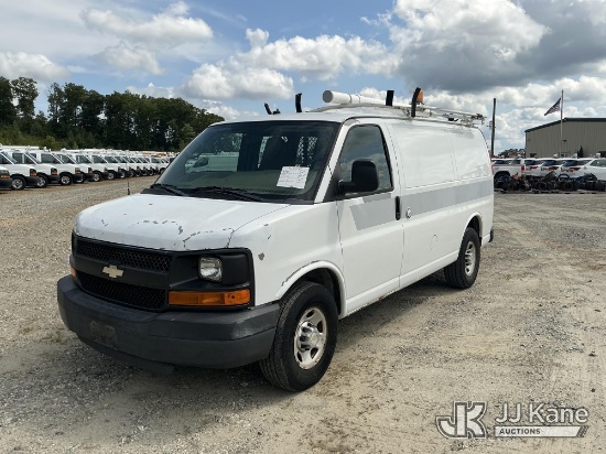 (Shrewsbury, MA) 2011 Chevrolet Express G2500 Cargo Van Runs & Moves) (Dash Warning Indicators On