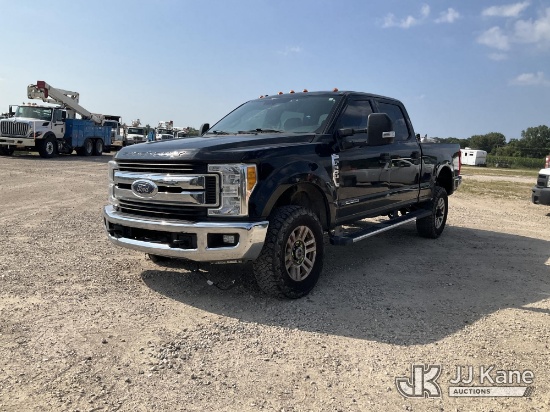(Charlotte, MI) 2017 Ford F-350 SD Crew-Cab Pickup Truck Runs & Moves) (Drivetrain Components Discon