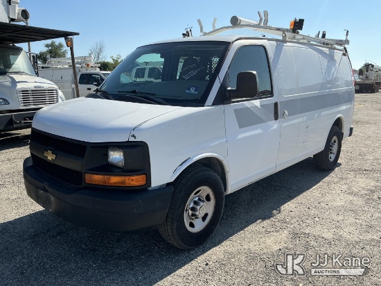 (Plymouth Meeting, PA) 2011 Chevrolet Express G2500 Cargo Van Runs & Moves) (Dash Warning Indicators