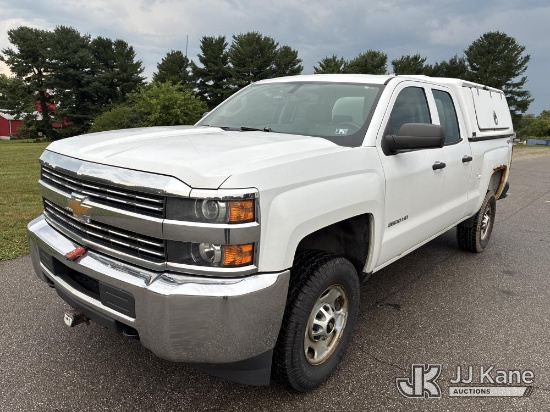 (Ashland, OH) 2015 Chevrolet Silverado 2500HD 4x4 Extended-Cab Pickup Truck Runs & Moves) (Corrosion