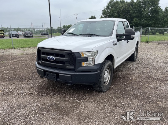 (Louisville, OH) 2017 Ford F150 4x4 Extended-Cab Pickup Truck Runs & Moves) (Dash Warning Indicators