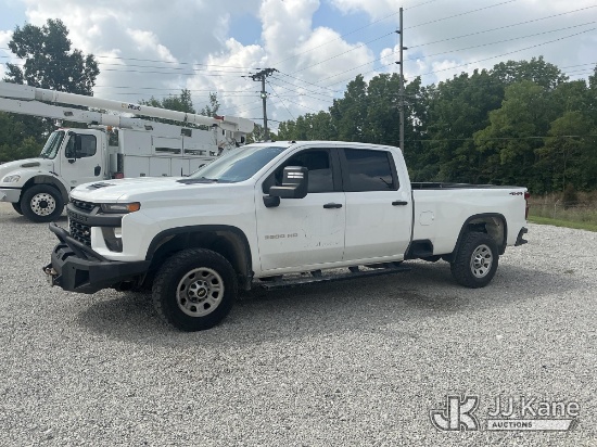 (Fort Wayne, IN) 2020 Chevrolet Silverado 3500HD Crew-Cab Pickup Truck Runs & Moves) (Dash Warning I