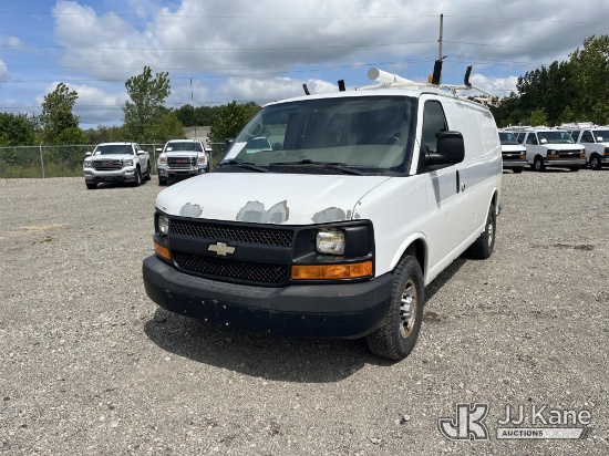 (Louisville, OH) 2011 Chevrolet Express G2500 Cargo Van Runs & Moves) (Dash Warning Indicators On, E