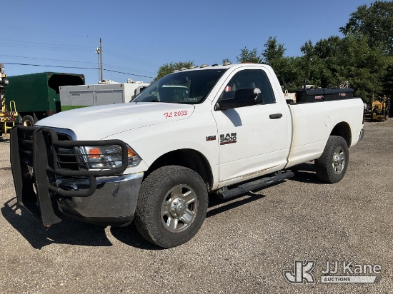 (South Beloit, IL) 2017 RAM 3500 Pickup Truck Runs & Moves)(Seller States: Transmission Issue, Engin