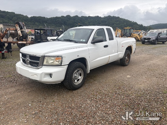 (Smock, PA) 2011 RAM Dakota 4x4 Extended-Cab Pickup Truck Runs & Moves) (Corrosion