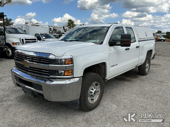 (Plymouth Meeting, PA) 2018 Chevrolet Silverado 2500HD 4x4 Extended-Cab Pickup Truck Runs & Moves