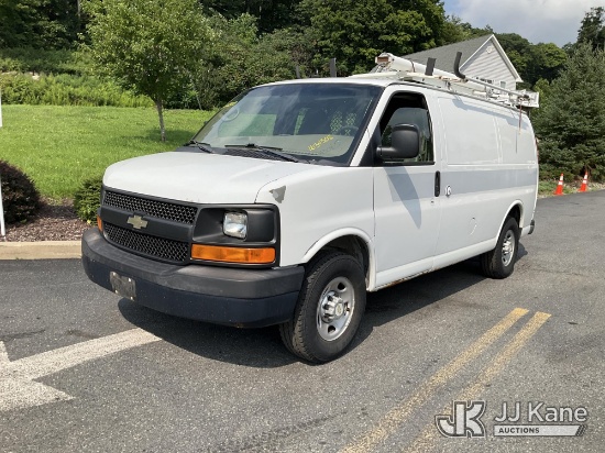 (Branchville, NJ) 2011 Chevrolet Express 2500 Cargo Van Runs & Moves) (Dash Warning Indicators On
