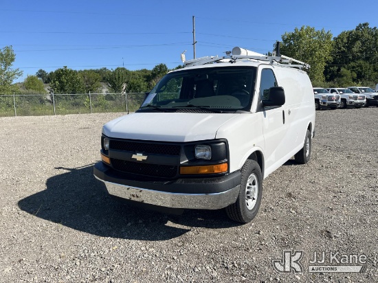 (Louisville, OH) 2014 Chevrolet Express G2500 Cargo Van Runs & Moves