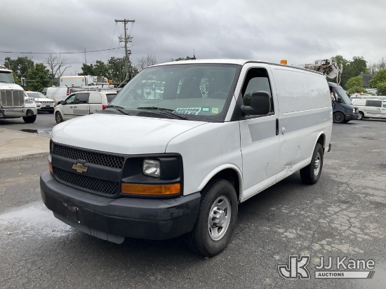 (Branchville, NJ) 2011 Chevrolet Express G2500 Cargo Van Runs & Moves) (Dash Warning Indicators On)