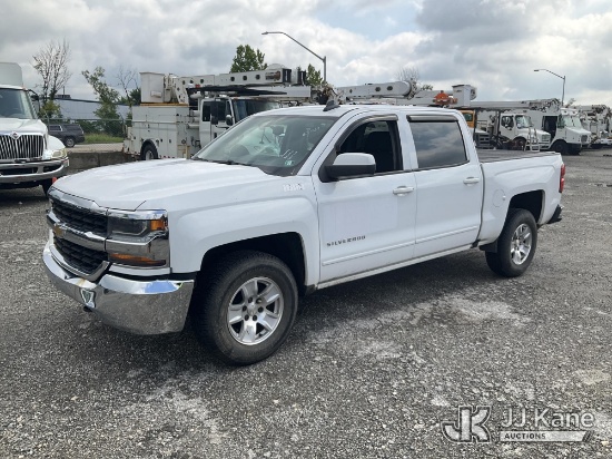 (Plymouth Meeting, PA) 2018 Chevrolet Silverado 1500 4x4 Crew-Cab Pickup Truck Runs & Moves) (Engine