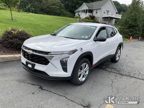 (Branchville, NJ) 2026 Chevrolet Trax LS 4-Door Sport Utility Vehicle Runs & Moves) (Collision Issu
