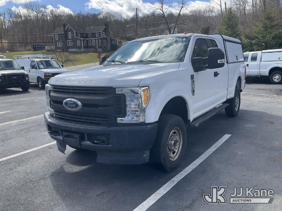 (Branchville, NJ) 2017 Ford F250 4x4 Extended-Cab Pickup Truck Runs & Moves) (Removal is by Appointm