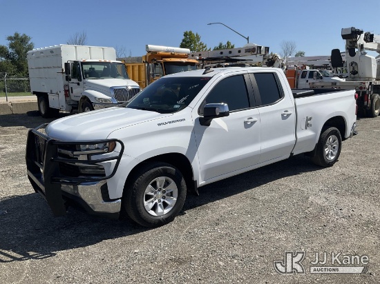 (Plymouth Meeting, PA) 2020 Chevrolet Silverado 1500 2WD Extended-Cab Pickup Truck Runs & Moves) (Mu