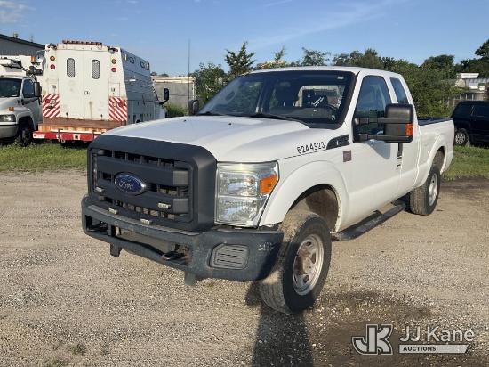 (Bellport, NY) 2014 Ford F-250 SD Extended-Cab Pickup Truck Runs & Moves
