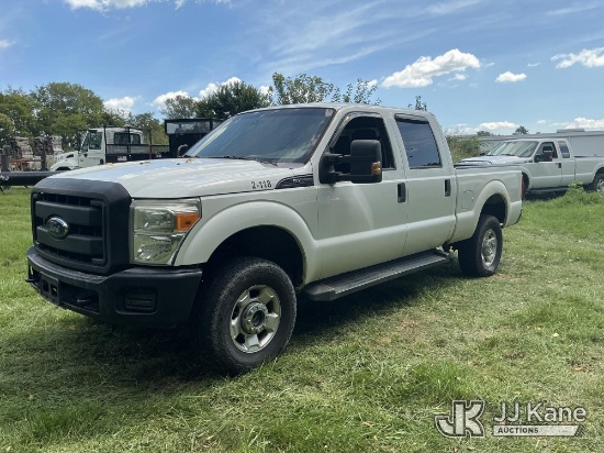 (Charles Town, WV) 2014 Ford F-250 SD 4x4 Crew-Cab Pickup Truck Runs & Moves