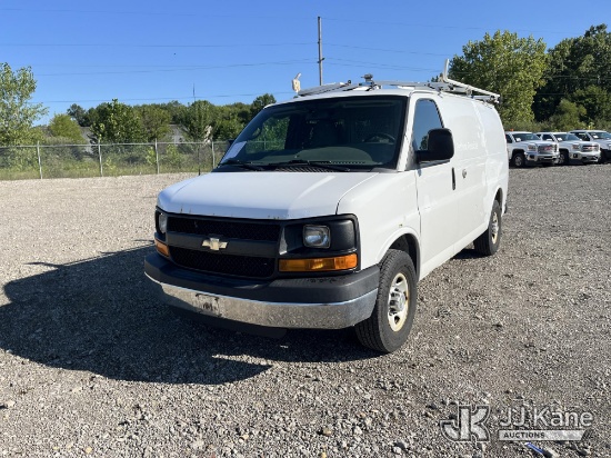 (Louisville, OH) 2015 Chevrolet Express G2500 Cargo Van Runs & Moves) (Corrosion