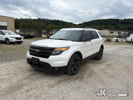 (Smock, PA) 2015 Ford Explorer 4x4 Sport 4-Door Sport Utility Vehicle Runs & Moves) (Dash Warning In
