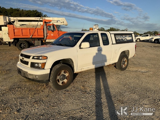 (Shrewsbury, MA) 2012 Chevrolet Colorado 4x4 Extended-Cab Pickup Truck Runs & Moves) (Structural Int