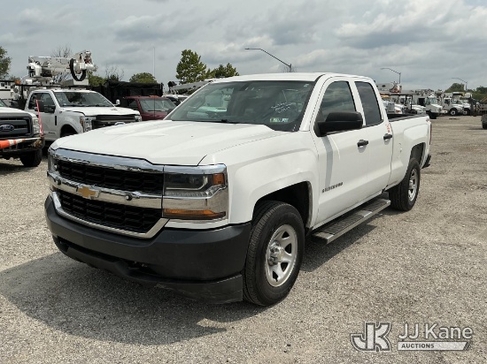 (Plymouth Meeting, PA) 2017 Chevrolet Silverado 1500 4x4 Extended-Cab Pickup Truck Runs & Moves) (Co