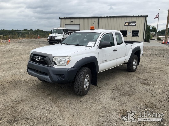 (Shrewsbury, MA) 2014 Toyota Tacoma Access Cab I4 5MT Pickup Truck Runs & Moves
