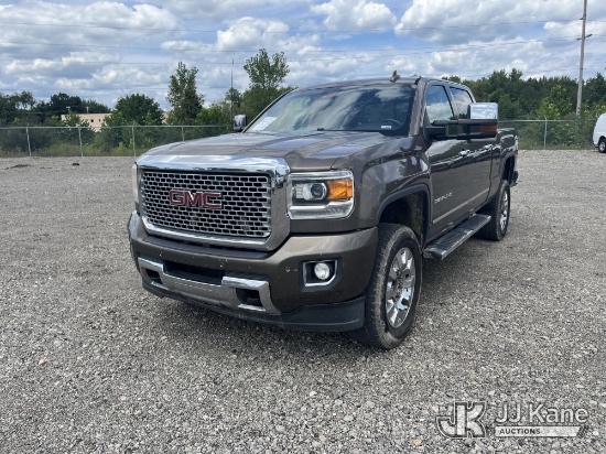 (Louisville, OH) 2015 GMC Sierra 2500HD Denali Crew-Cab Pickup Truck Runs & Moves) (Engine Performan