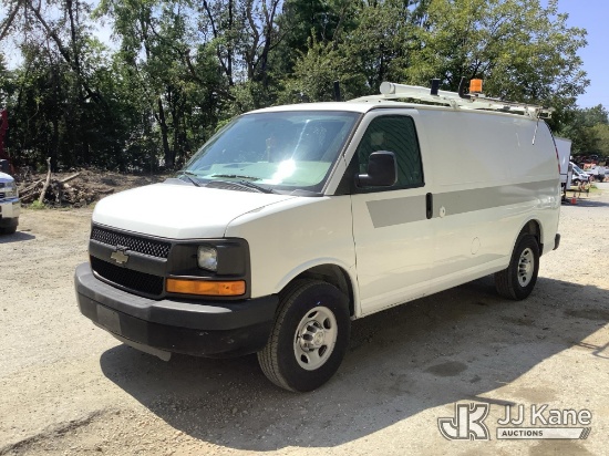 (Harmans, MD) 2012 Chevrolet Express G2500 Cargo Van Runs & Moves) (Dash Warning Indicators On) (Rem