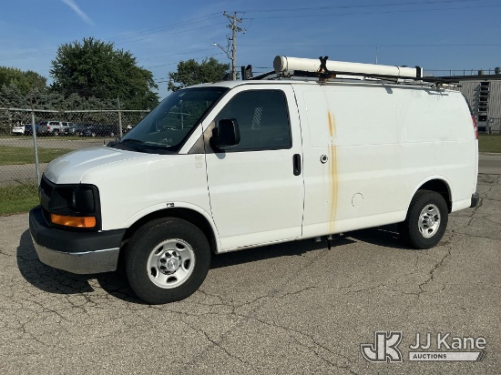 (Neenah, WI) 2014 Chevrolet Express G2500 Cargo Van Runs & Moves)(Dash Warning Indicators On, Corros