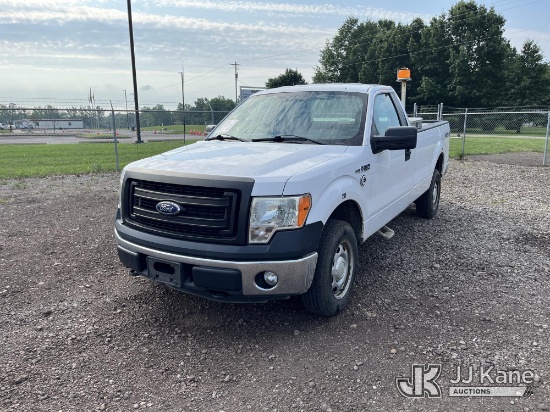 (Louisville, OH) 2014 Ford F-150 Pickup Truck (Runs & Moves) (Dash Warning Indicators On).