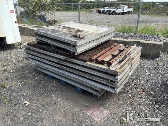 (Plymouth Meeting, PA) Shoring Forms NOTE: This unit is being sold AS IS/WHERE IS via Timed Auction