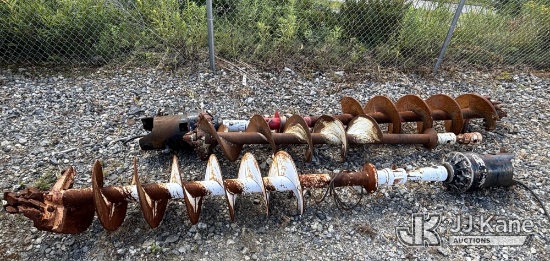 (Shrewsbury, MA) 2 Hydraulic Digger Auger Motors w/ 3 Bits NOTE: This unit is being sold AS IS/WHERE