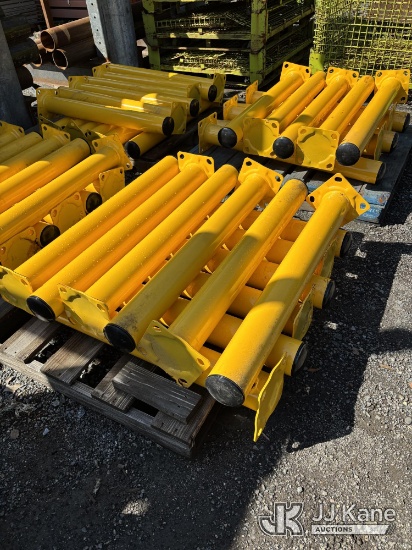 (New Castle, DE) Steel Bolt Down Bollards