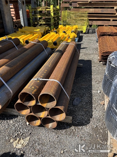 (New Castle, DE) Steel Bollards