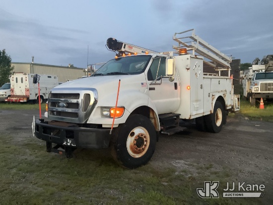(Bellport, NY) 2006 Ford F750 Mechanics Service Truck Runs & Moves, Crane & Lift Gate Not Operating)