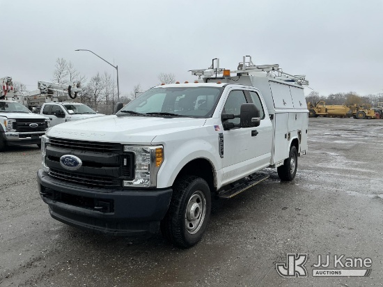 (Plymouth Meeting, PA) 2017 Ford F350 4x4 Extended-Cab Service Truck Runs & Moves) (Low Fuel