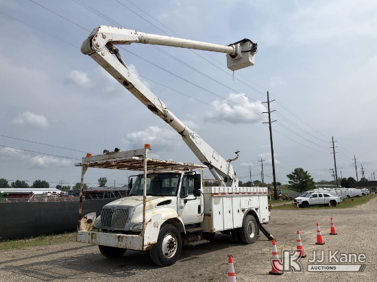 (Charlotte, MI) Altec AA755L, Articulating Non-Over Center Bucket Truck rear mounted on 2005 Interna