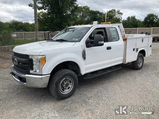 (Plymouth Meeting, PA) 2017 Ford F250 4x4 Extended-Cab Service Truck Runs & Moves) (Interior Defects