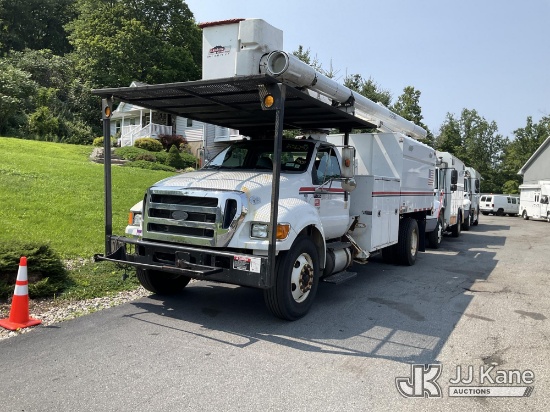 (Branchville, NJ) Altec LR760-E70, Over-Center Elevator Bucket Truck mounted behind cab on 2015 Ford