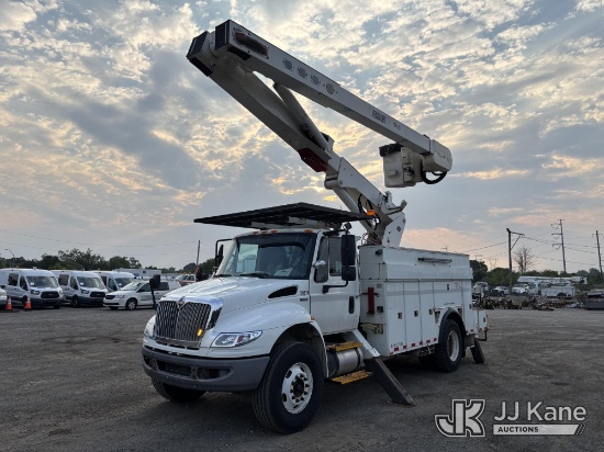 (Plymouth Meeting, PA) Versalift VO350MHI-01, Over-Center Material Handling Bucket Truck center moun