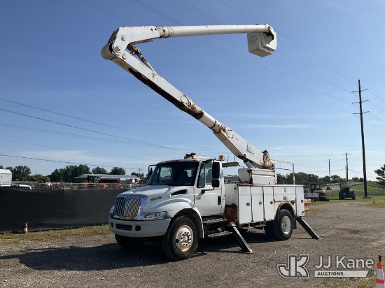 (Charlotte, MI) Altec AA755L, Articulating Non-Over Center Bucket Truck rear mounted on 2008 Interna