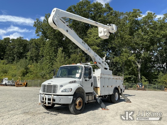(Shrewsbury, MA) Altec AN55E-OC, Material Handling Bucket Truck center mounted on 2018 Freightliner